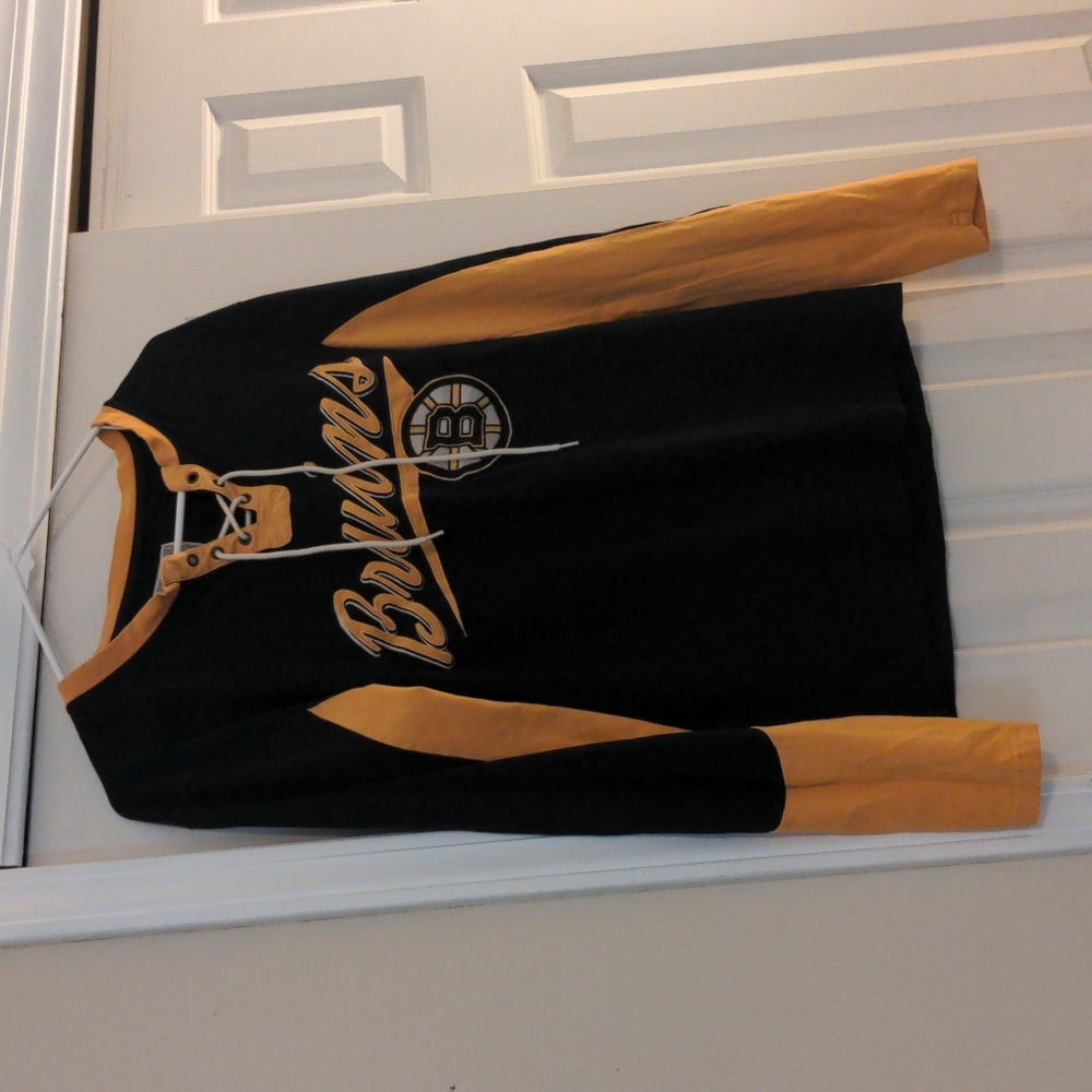 Women's bruins shirt